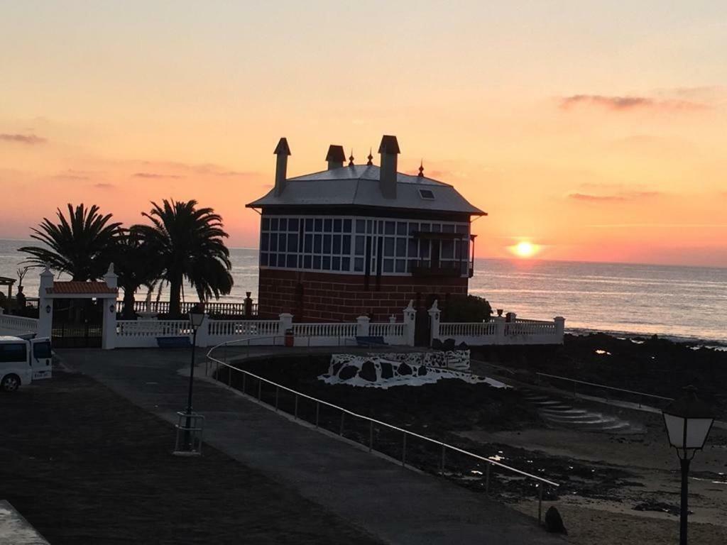 Apartamento El Muelle Arrieta  Buitenkant foto